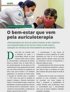 Profissional aplicando a técnica de auriculoterapia em paciente