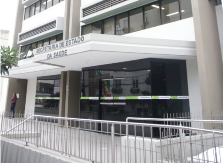 Imagem ilustrativa de uma licitação da Saúde sendo suspensa devido a suspeita de fraude