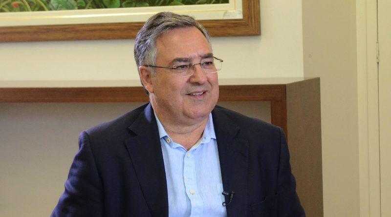 Raimundo Colombo - imagem relacionada à política catarinense