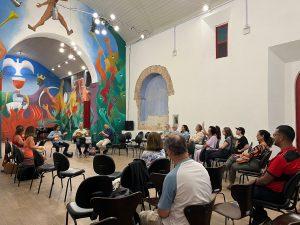 Imagem representativa do edital MAIS ARTE da UFSC para uso da Igrejinha e Teatro Carmen Fossari