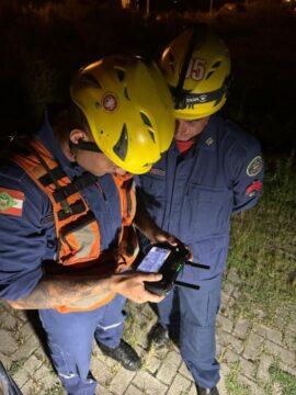 Bombeiros Militares em Operação de Resgate