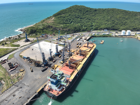 Exportação de DDG do Porto de Imbituba para a China