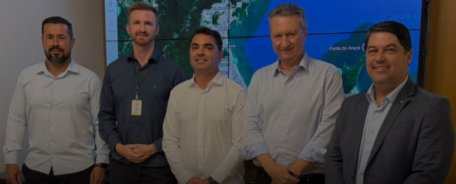 Ilustração de negociações entre a Prefeitura de Itapema e o Governo do Estado para implantação de nova escola estadual