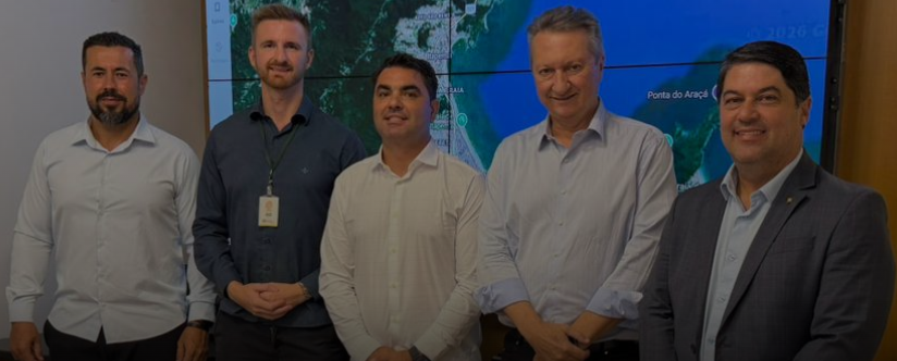 Ilustração de negociações entre a Prefeitura de Itapema e o Governo do Estado para implantação de nova escola estadual