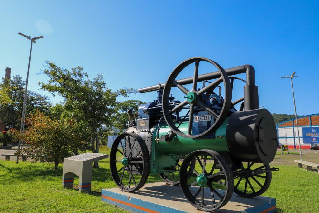 Locomóvel de 1914 restaurado em Criciúma