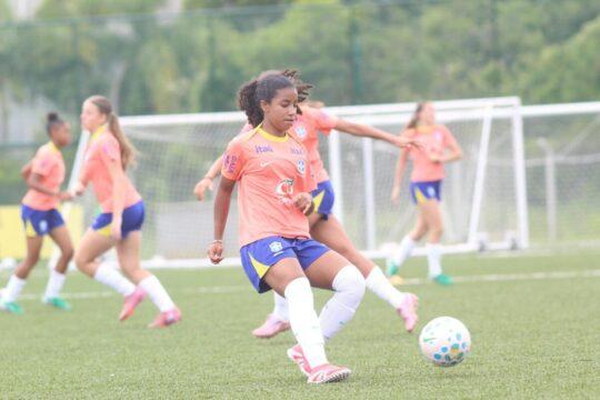 Seleção Brasileira Sub-15 enfrenta equipe do Criciúma em jogo treino no CD/SC