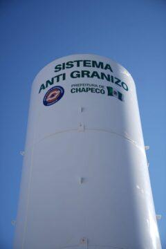 Ilustração do sistema antigranizo em funcionamento