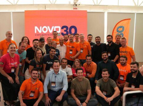 Lideranças do Partido NOVO em evento estadual