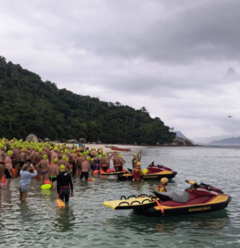 Bombeiros Militar de Santa Catarina na Travessia da Ilha do Campeche em Florianópolis