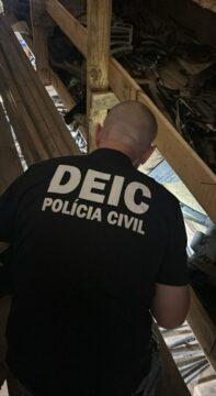 Empresário do ramo automotivo sendo detido pela polícia