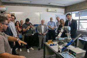 Laboratório de Robótica Avançada na UFSC