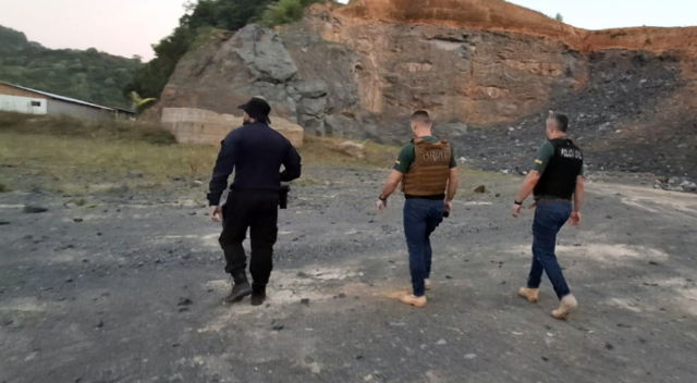 Pedreira - Operação Minério do Vale