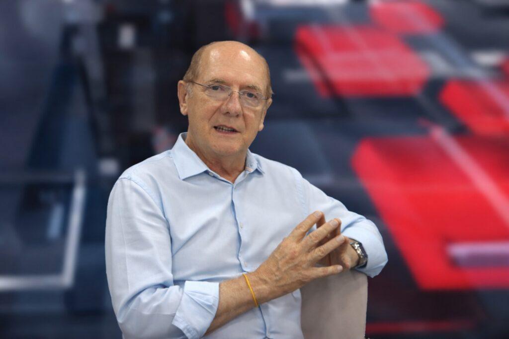 Navios no novo porto Brasil Sul