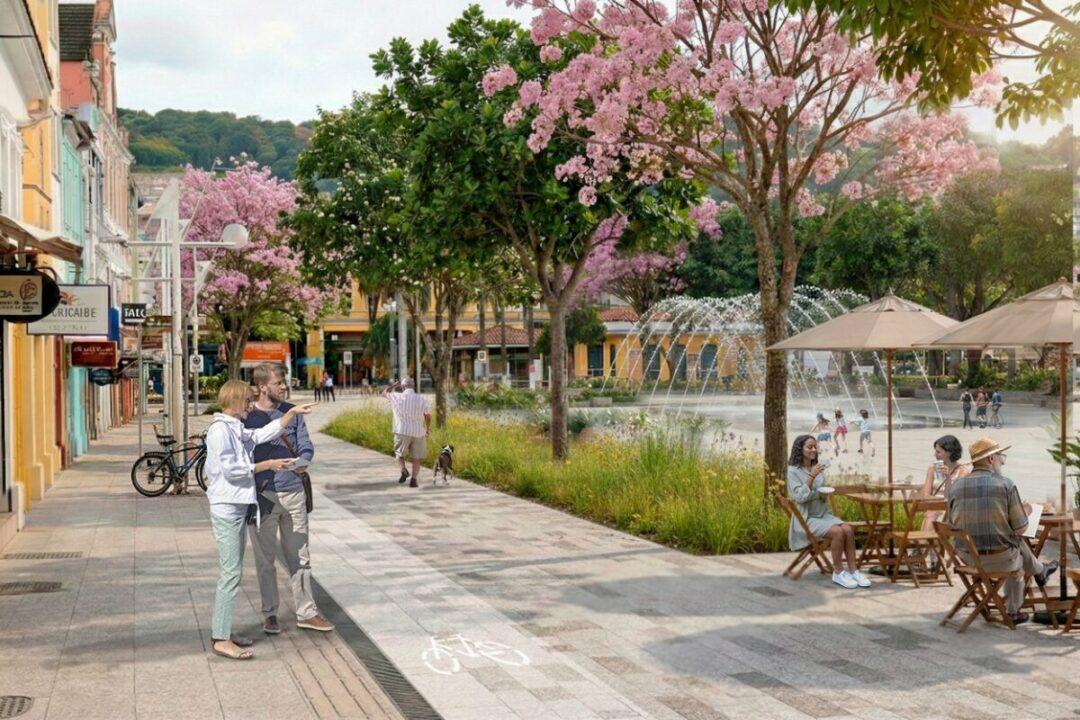 Praça-jardim no Centro Histórico