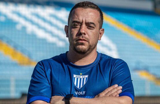 Ramon Lima, novo técnico do Avaí Sub-20