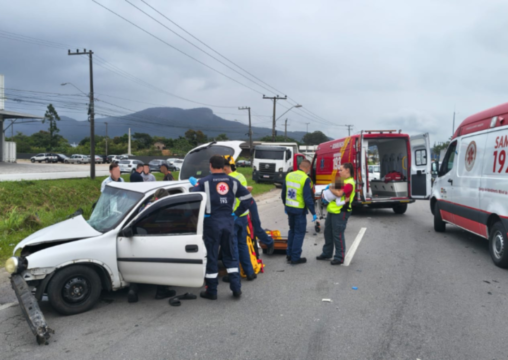 Resgate do CBMSC na rodovia SC-28 em São José
