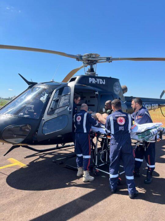 Helicóptero da Polícia Civil em transporte aeromédico