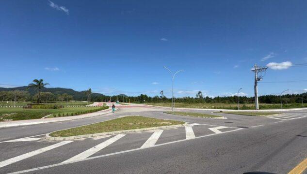 Acesso Viário na Avenida Luiz Boiteux Piazza