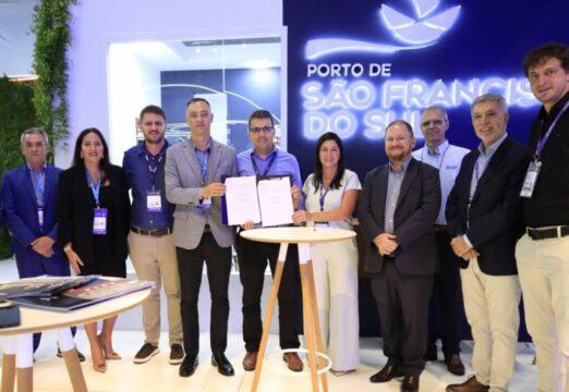 Rebocadores no Porto de São Francisco do Sul