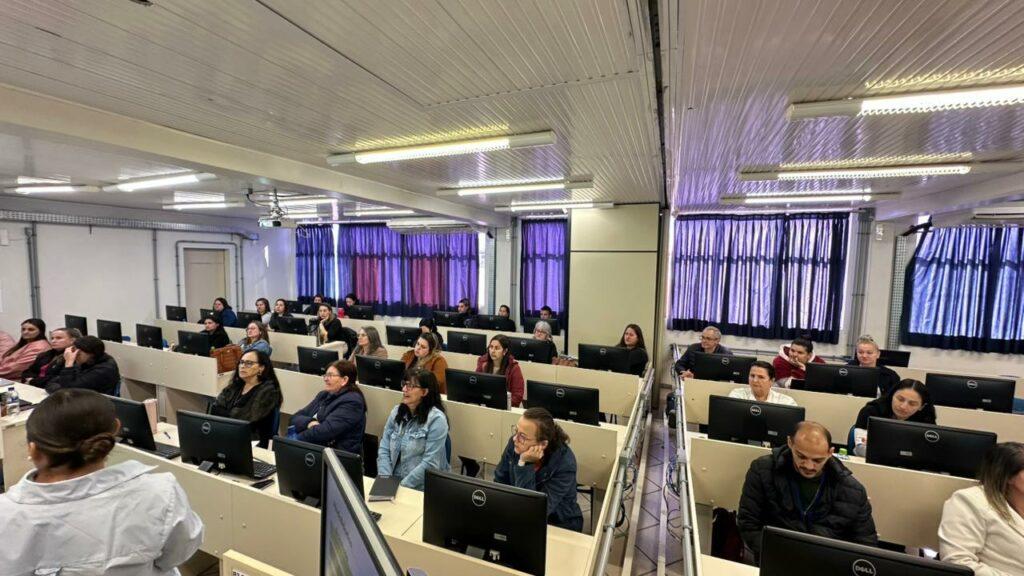 Capacitação em Chapecó - Sistema de Informação para a Infância e Adolescência