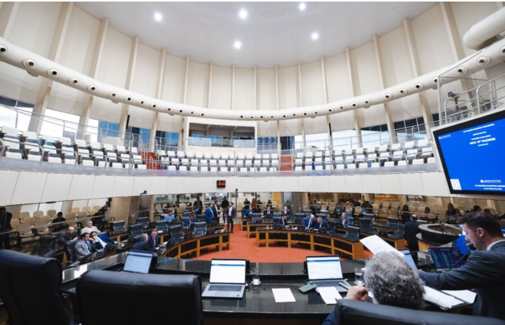 Deputados discutem questões de saúde, obras e segurança em Santa Catarina