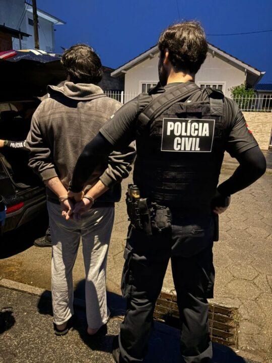 Documentos médicos falsificados apreendidos pela Polícia Civil