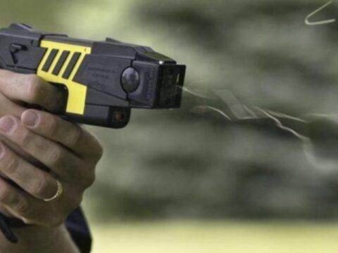 Guarda Municipal de Joinville utilizará arma não letal 'taser'