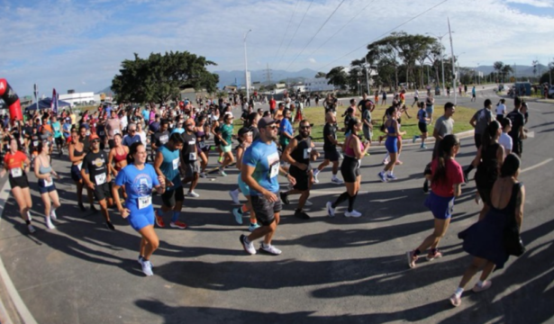 Corrida durante inauguração da Avenida Arlindo Philippi May em Palhoça