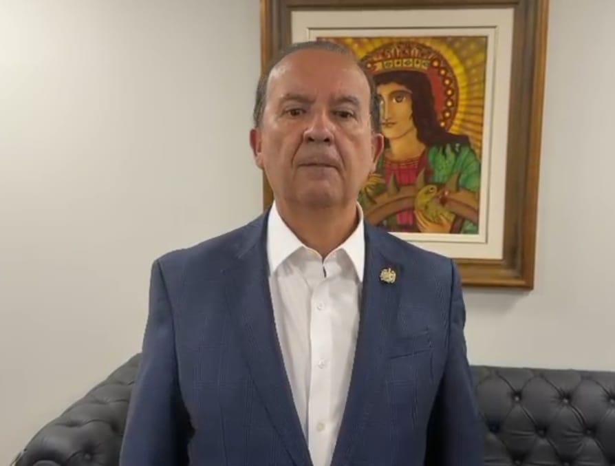Jantar com prefeitos e deputados amplia desgaste do governador Jorginho Mello com líderes do MDB