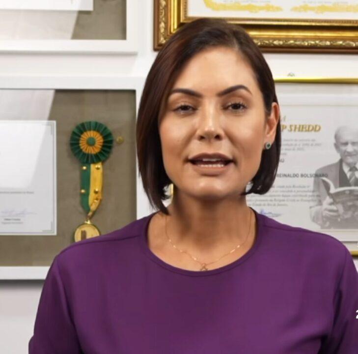 Michelle Bolsonaro e Carlos Bolsonaro em imagem conceitual