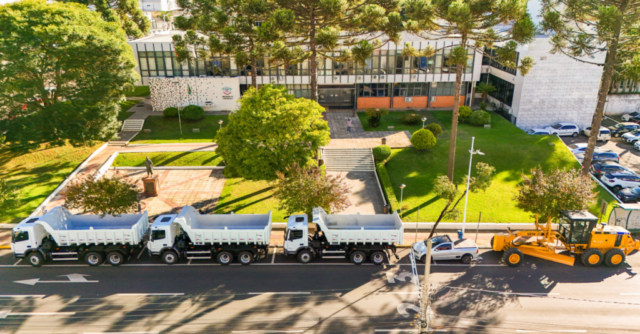 Veículos e máquinas da Secretaria de Obras de Curitibanos