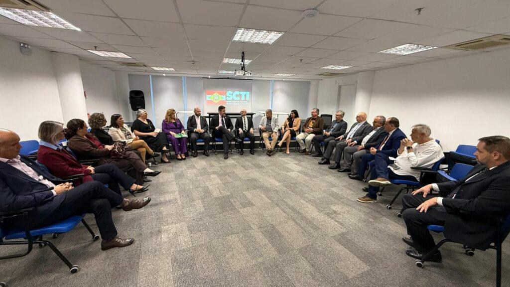 Reitores da ACAFE em reunião estratégica com governo e Fapesc