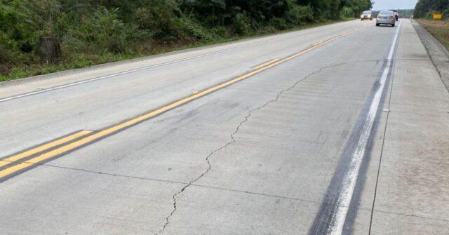 Rodovia SC-477 com rachaduras e indícios de corrupção