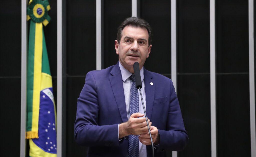 Senado aprova novo Plano Nacional de Educação com foco em alfabetização e inclusão