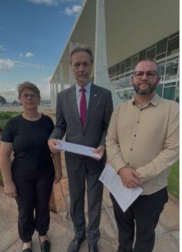 Imagem relacionada à pressão do Sinte-SC no STF pelo fim do desconto de 14% para aposentados