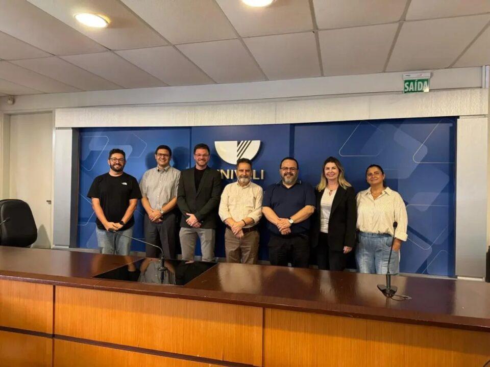 Parceria Univali e FCF no futebol de base catarinense