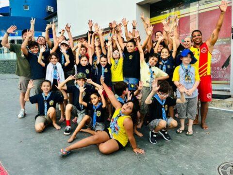 Visita dos Escoteiros ao CBMSC em Balneário Camboriú