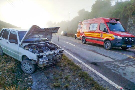 Acidente de trânsito envolvendo 3 veículos