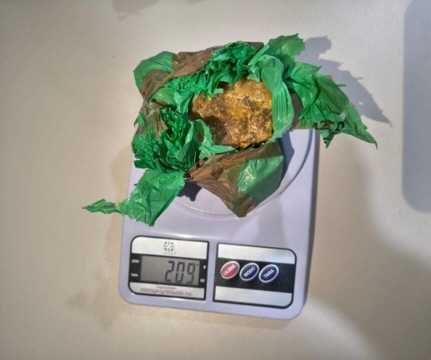 Apreensão de adolescentes por tráfico de drogas em São Domingos