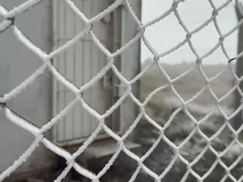 Neve e chuva congelada na Serra catarinense