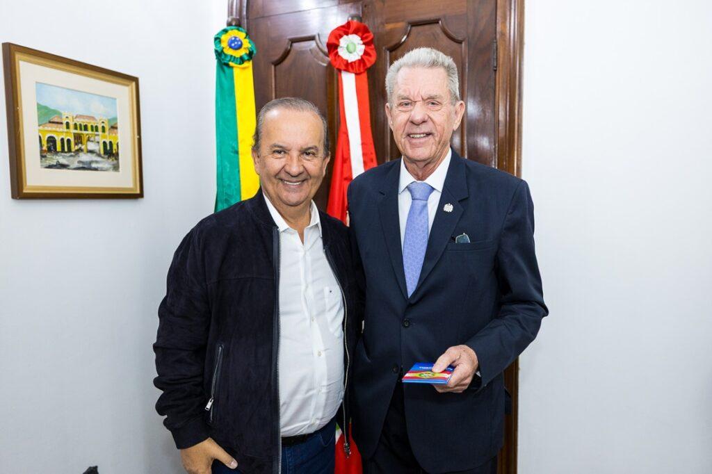 Leodegar Tiscoski - Imagem oficial da posse na Secretaria de Indústria, Comércio e Serviços de Santa Catarina