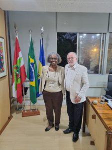 Parceria educacional entre UFSC e Consulado de Angola